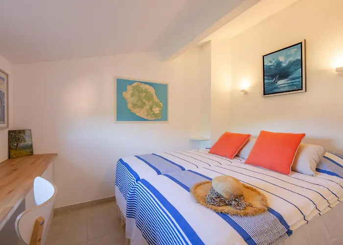 Apartamento Lou Paradou By Interhome